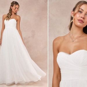 LULU's Bridal Wedding Romantic Flowy Dreamy Floral Lace Tulle Layered Ballgown